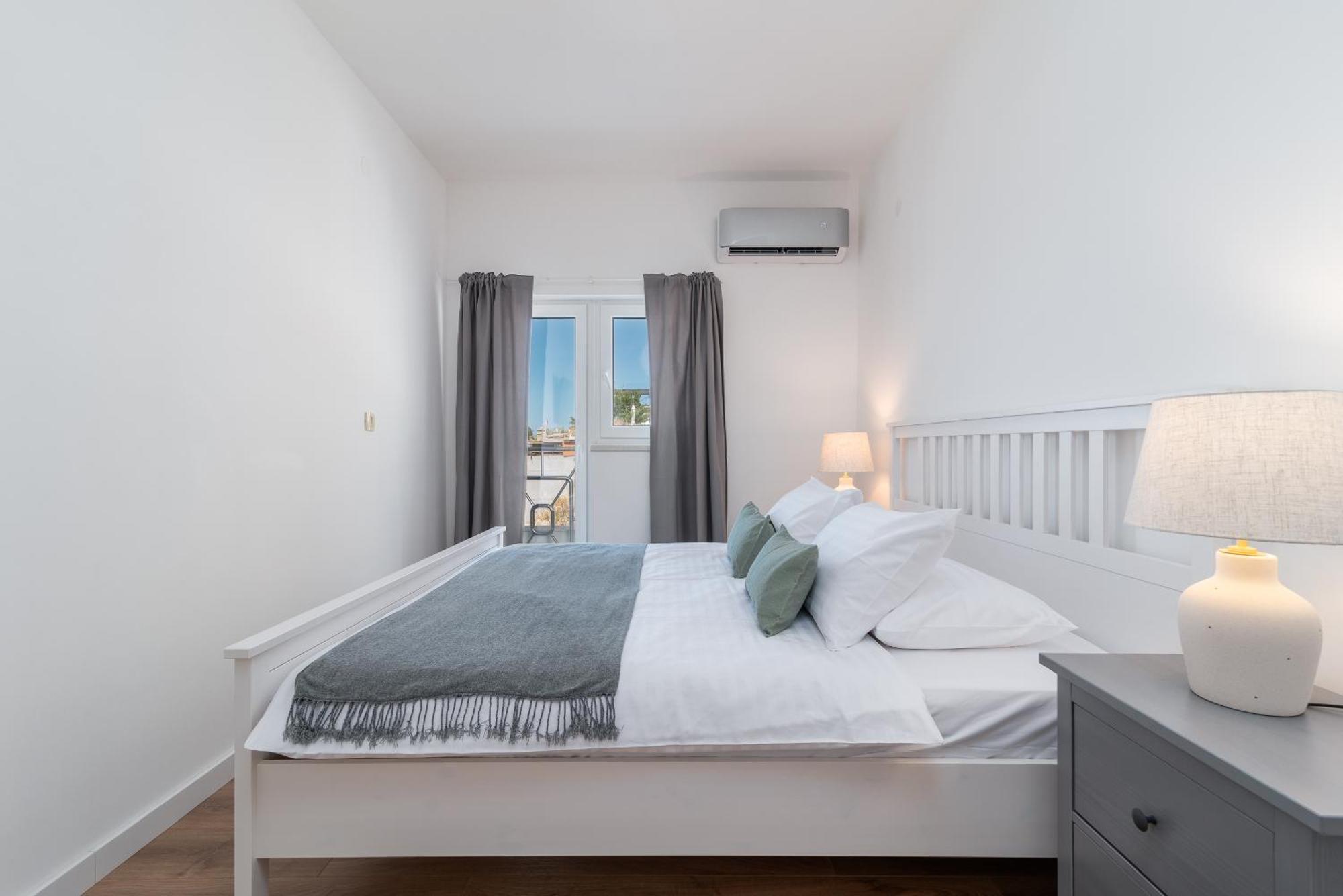 Sea View Apartment Karmen Jesenice  Esterno foto